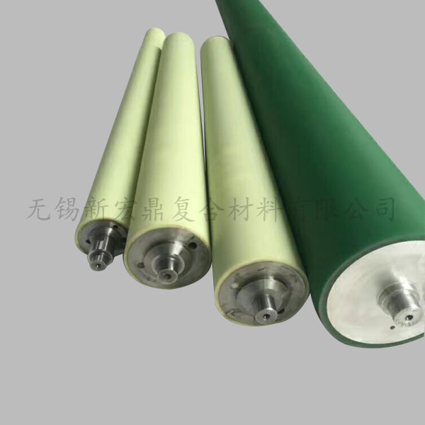 上海碳纤维胶辊-绿色和米白色